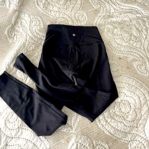 Lululemon hi rise 28” black legging